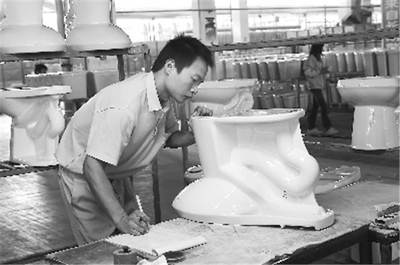 2018衛(wèi)浴業(yè)面臨供應(yīng)鏈、營(yíng)銷模式等競(jìng)爭(zhēng)